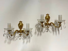 Load image into Gallery viewer, Pair of Vintage brass Wall lights
