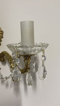 Load and play video in Gallery viewer, Pair of Vintage brass Wall lights
