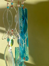 Load image into Gallery viewer, Wind chime suncatcher &amp; candle holder
